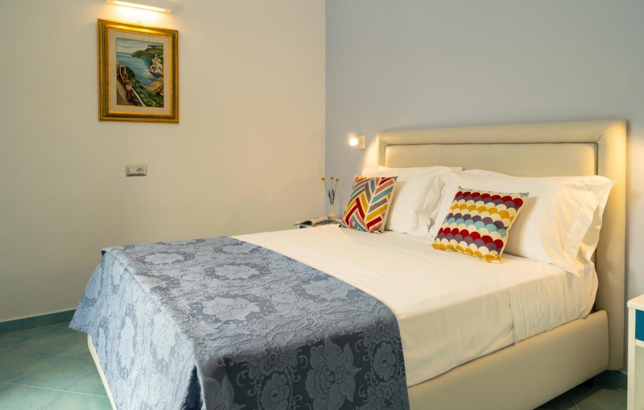 Grecale - Amazing Apartment With Patio And Sea View 马奥莱 外观 照片