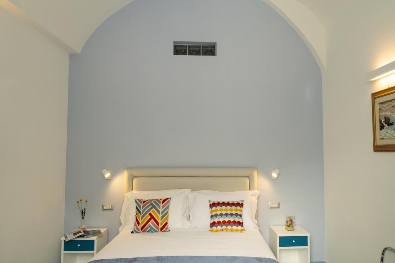 Grecale - Amazing Apartment With Patio And Sea View 马奥莱 外观 照片