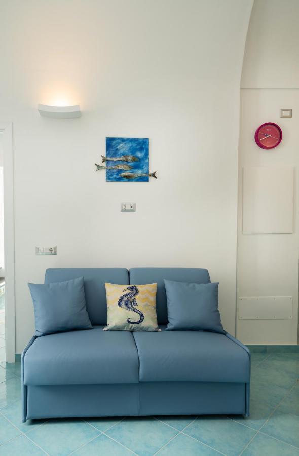 Grecale - Amazing Apartment With Patio And Sea View 马奥莱 外观 照片
