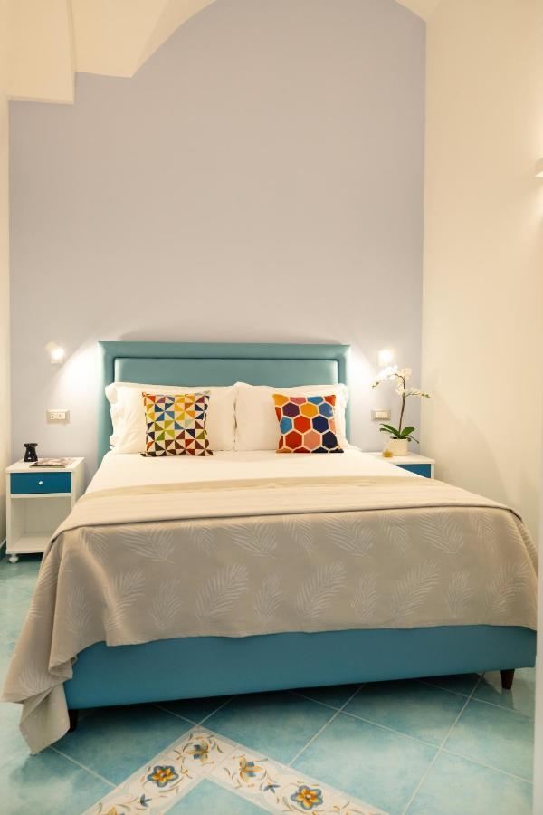 Grecale - Amazing Apartment With Patio And Sea View 马奥莱 外观 照片