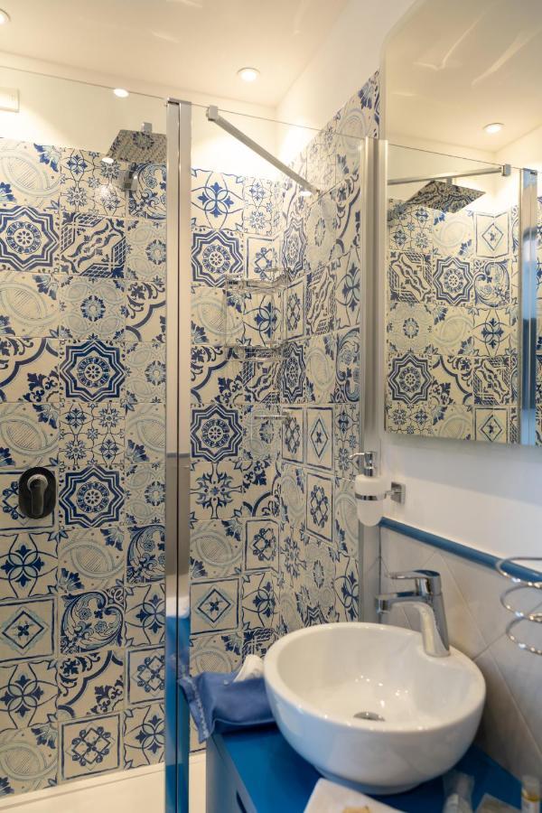 Grecale - Amazing Apartment With Patio And Sea View 马奥莱 外观 照片
