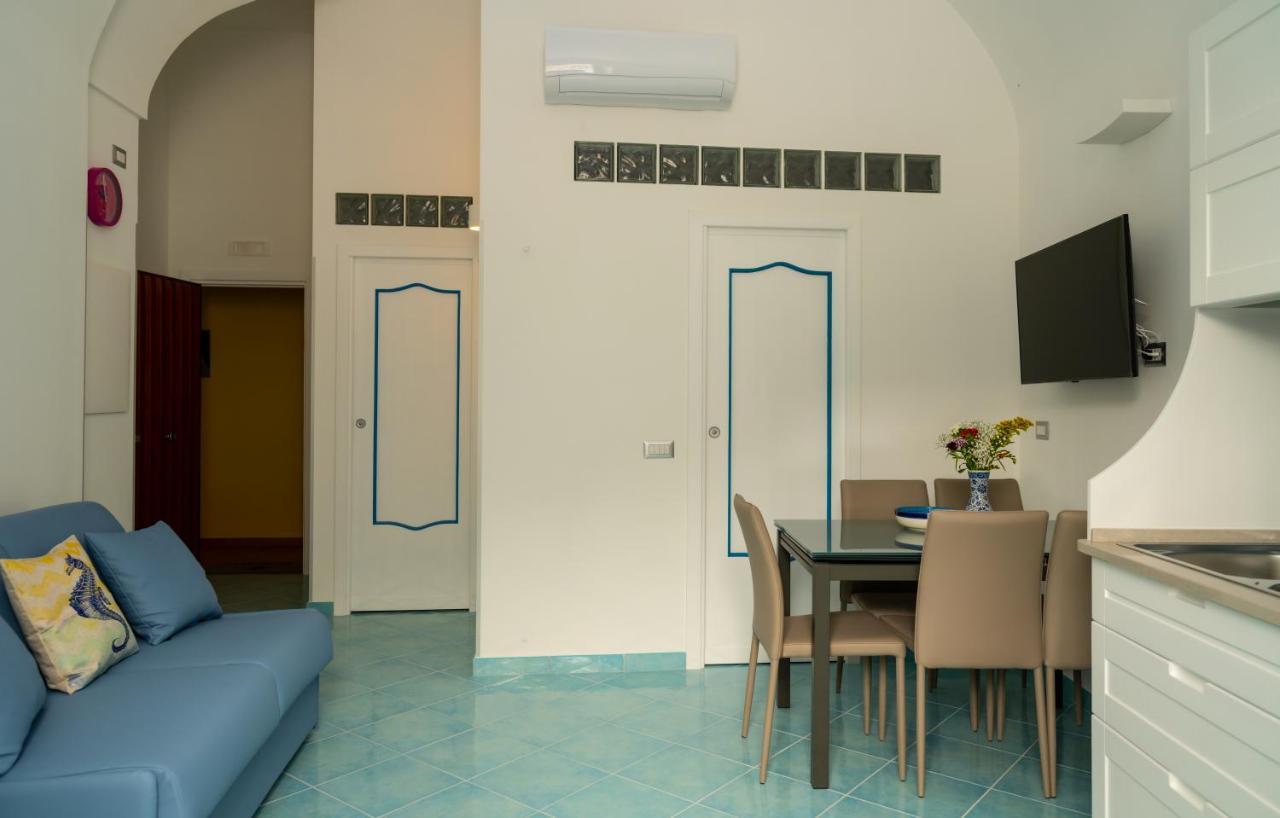 Grecale - Amazing Apartment With Patio And Sea View 马奥莱 外观 照片